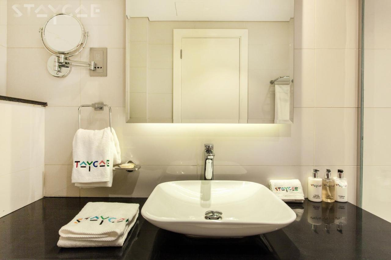 Staycae Holiday Homes - Majestine Dubai Esterno foto